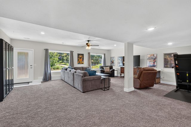 4237 S Hollow Branch Way, Battlefield, MO 65619