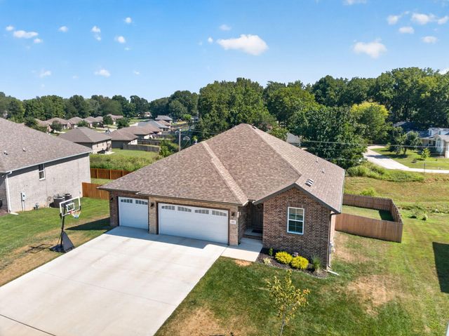 4237 S Hollow Branch Way, Battlefield, MO 65619