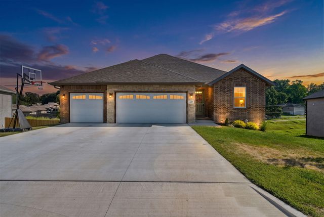 4237 S Hollow Branch Way, Battlefield, MO 65619