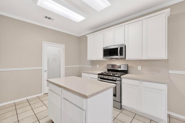 1088 Appaloosa Circle, Fort Worth, TX 76179