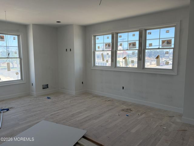 1519 N Bayview Avenue, Seaside Park, NJ 08752