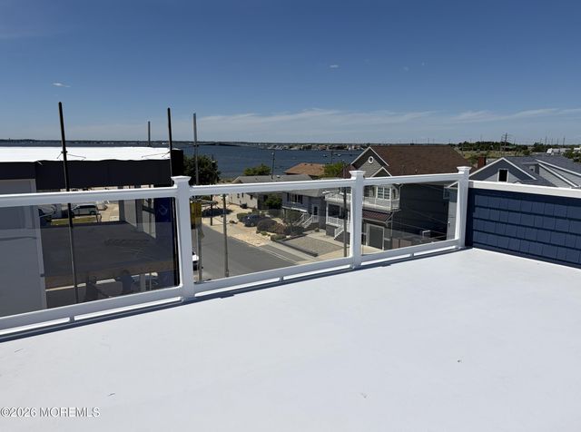 1519 N Bayview Avenue, Seaside Park, NJ 08752