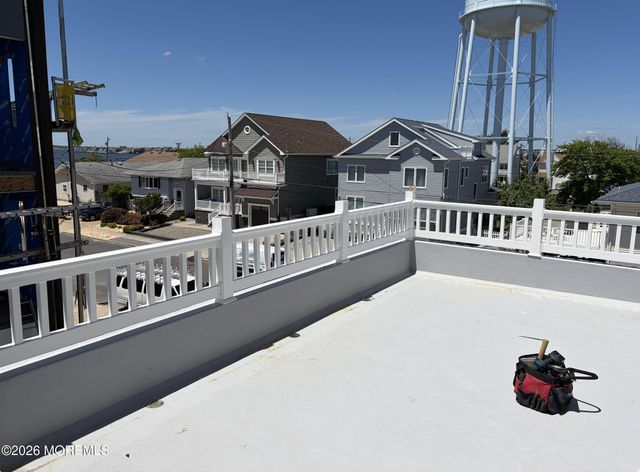 1519 N Bayview Avenue, Seaside Park, NJ 08752