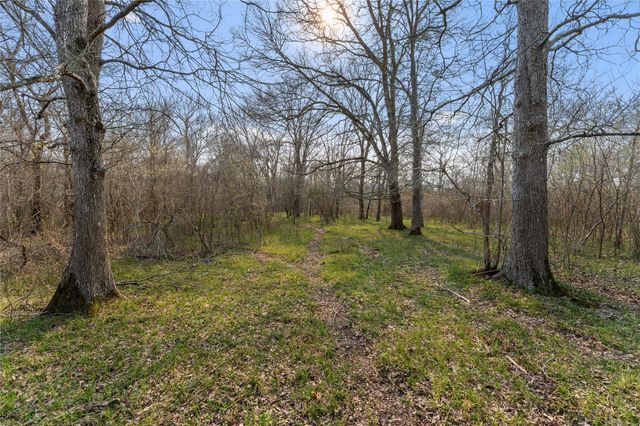 Tract 6 Cr 117, Hungerford, TX 77448