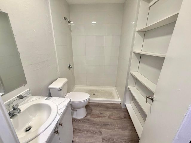 614 NE 3rd Street 8, Hallandale Beach, FL 33009