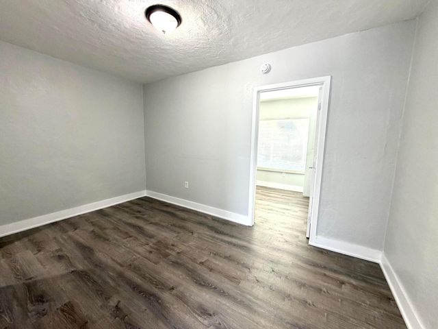 614 NE 3rd Street 8, Hallandale Beach, FL 33009