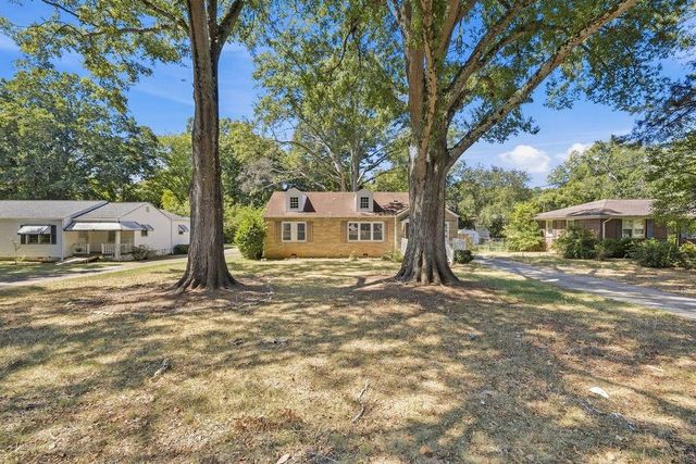 313 Glen Iris Drive, Monroe, GA 30655
