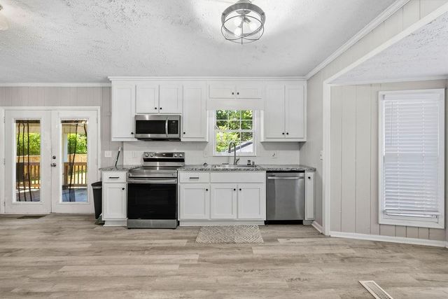 313 Glen Iris Drive, Monroe, GA 30655