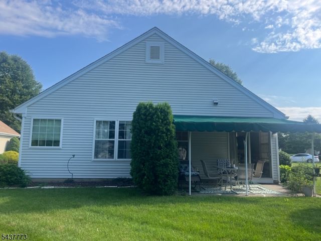 9 Buckingham Cir, White Twp., NJ 07823