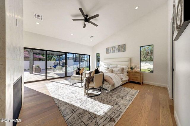 6050 E HOLLYHOCK Street, Phoenix, AZ 85018