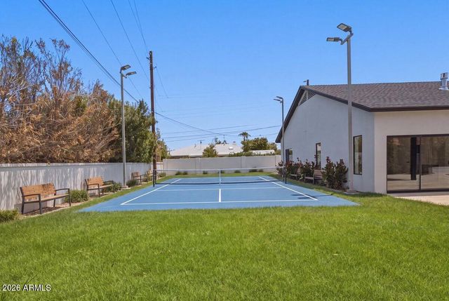 6050 E HOLLYHOCK Street, Phoenix, AZ 85018