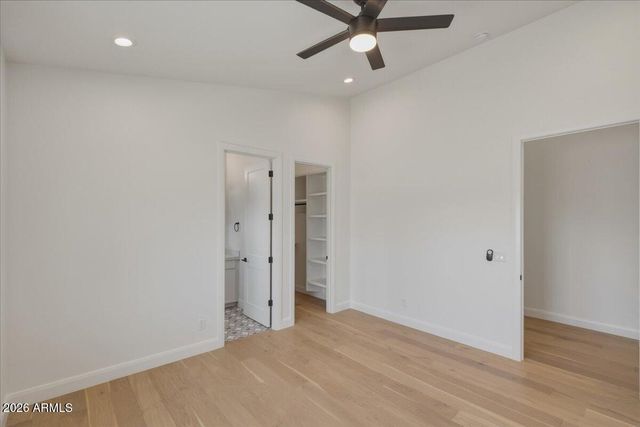 6050 E HOLLYHOCK Street, Phoenix, AZ 85018