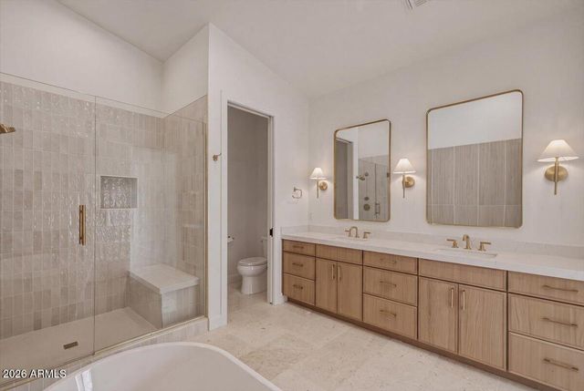 6050 E HOLLYHOCK Street, Phoenix, AZ 85018