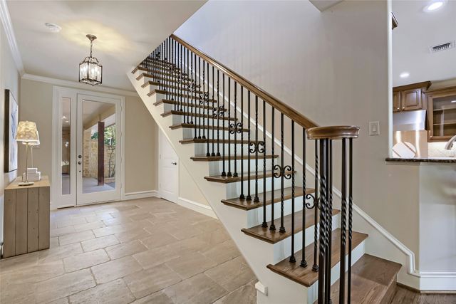 6335 Vanderbilt Avenue, Dallas, TX 75214