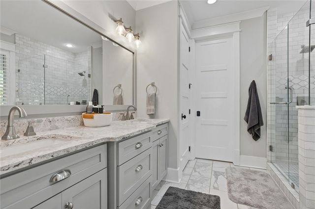 148 Cedar Bluff Court, Six Mile, SC 29682