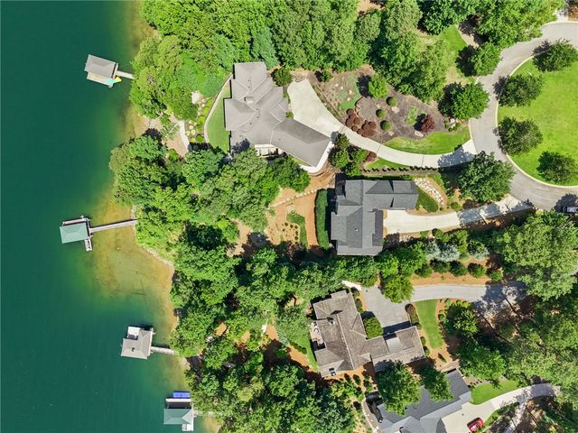 148 Cedar Bluff Court, Six Mile, SC 29682