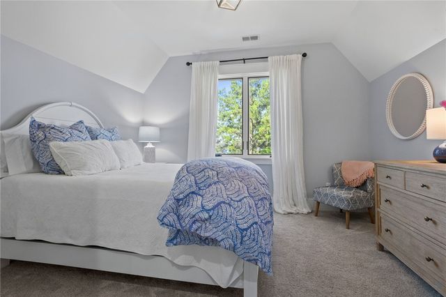 148 Cedar Bluff Court, Six Mile, SC 29682