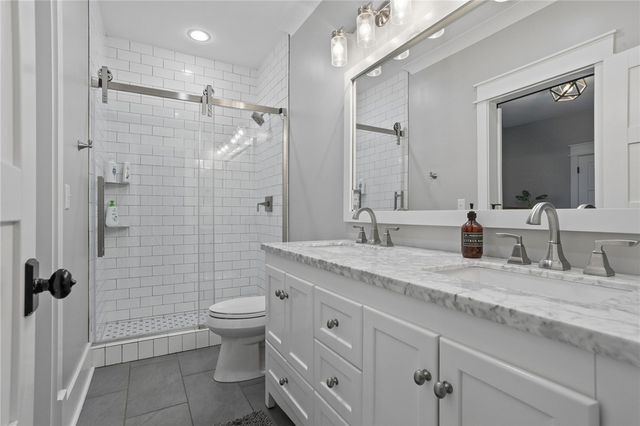 148 Cedar Bluff Court, Six Mile, SC 29682