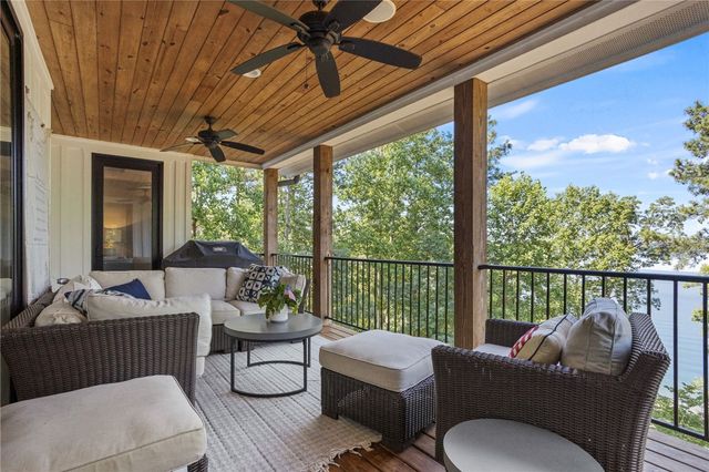 148 Cedar Bluff Court, Six Mile, SC 29682