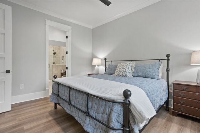 148 Cedar Bluff Court, Six Mile, SC 29682
