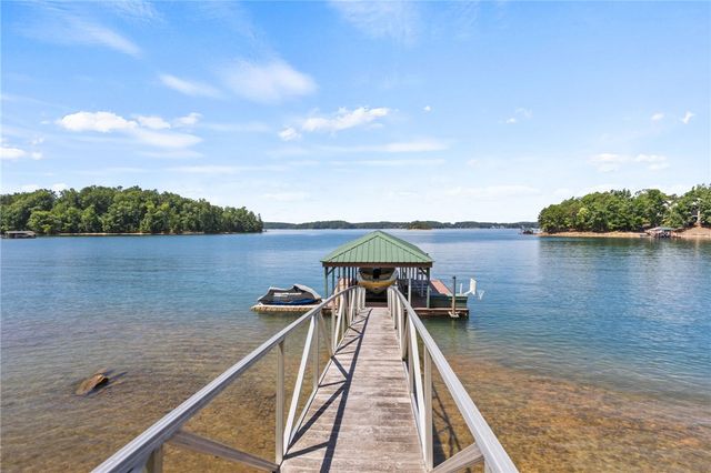 148 Cedar Bluff Court, Six Mile, SC 29682