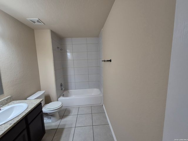 8710 Vista De Nubes, Converse, TX 78109