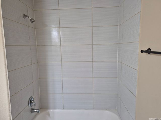 8710 Vista De Nubes, Converse, TX 78109