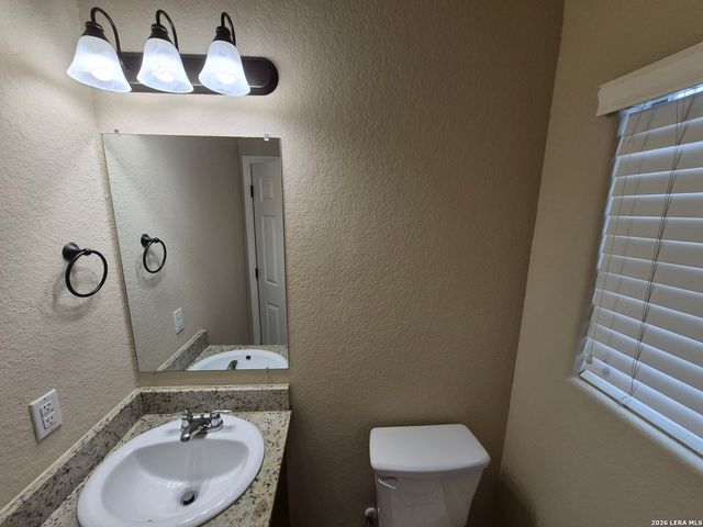 8710 Vista De Nubes, Converse, TX 78109