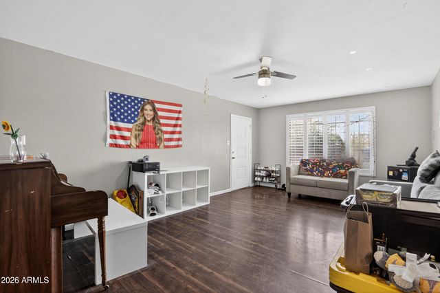 123 E ERIE Drive, Tempe, AZ 85282