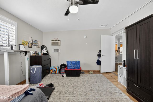 123 E ERIE Drive, Tempe, AZ 85282