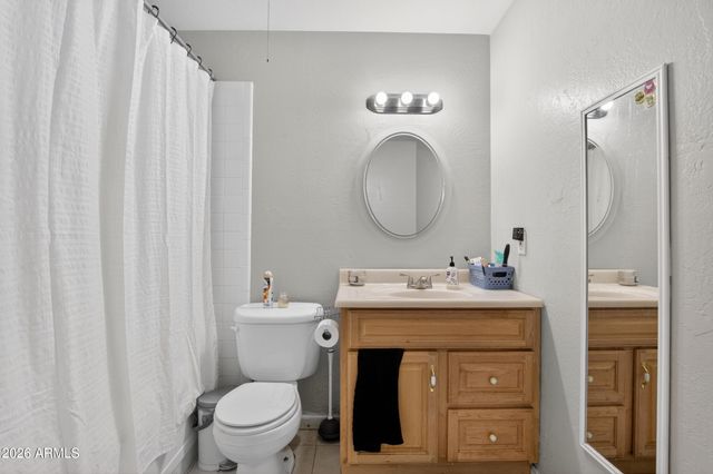 123 E ERIE Drive, Tempe, AZ 85282