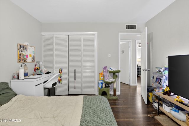 123 E ERIE Drive, Tempe, AZ 85282