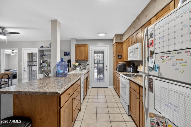 123 E ERIE Drive, Tempe, AZ 85282