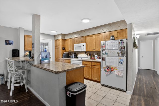 123 E ERIE Drive, Tempe, AZ 85282