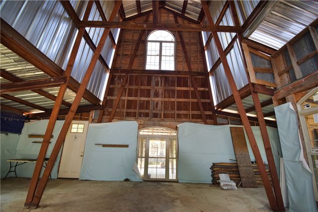 2427, 2457 Highway 23, Eureka Springs, AR 72631