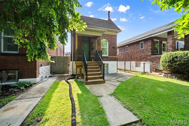 2654 Pennsylvania Avenue, St Louis, MO 63118