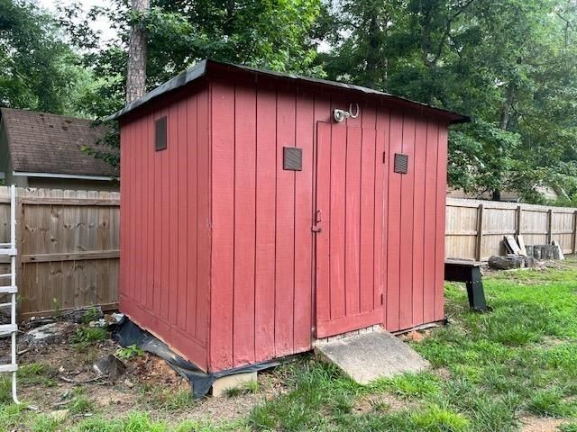 486 Windsor Farms Dr, Lawrenceville, GA 30046