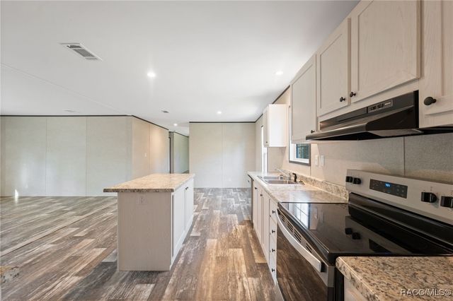 7719 W Taffeta Lane, Dunnellon, FL 34433