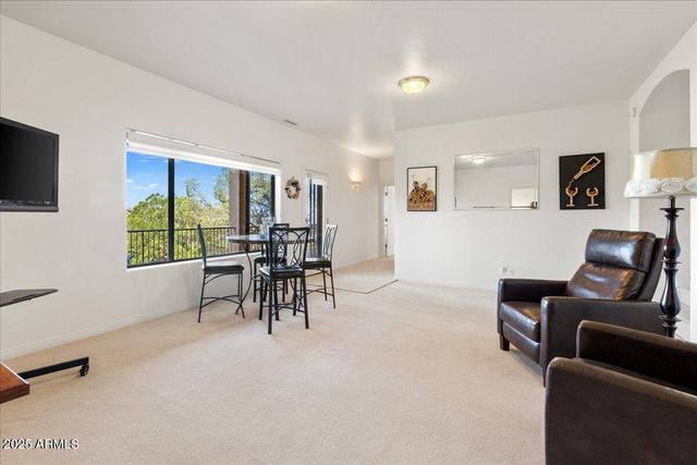 528 Miracle Rider Road, Prescott, AZ 86301