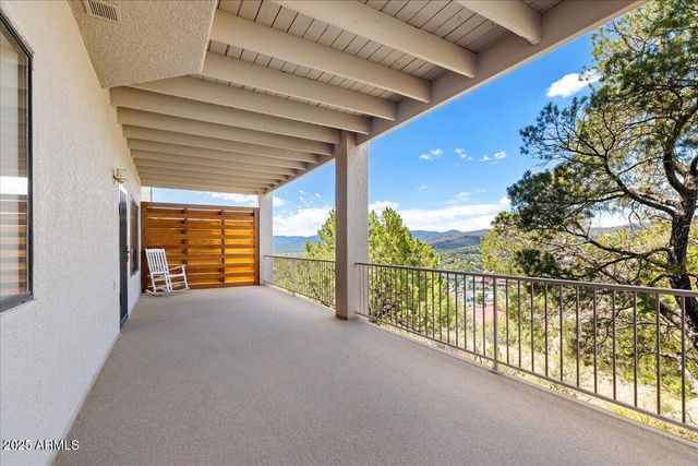 528 Miracle Rider Road, Prescott, AZ 86301