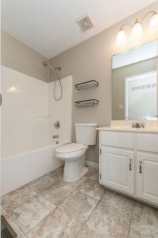 563 Great Plains Drive, House Springs, MO 63051