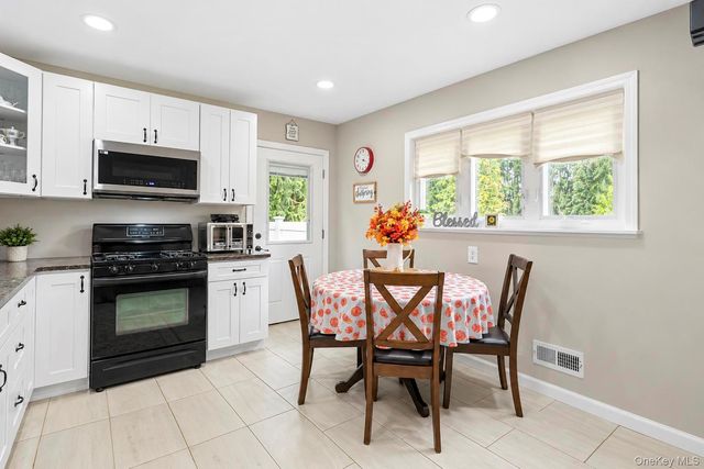 25 Marlboro Drive, Port Jefferson Station, NY 11776