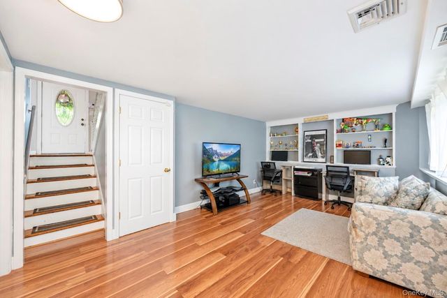 25 Marlboro Drive, Port Jefferson Station, NY 11776