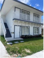10384 SW 173rd St 2, Miami, FL 33157