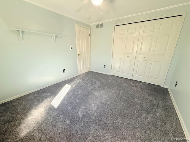 25992 Briar Towne Boulevard, Chesterfield, MI 48051