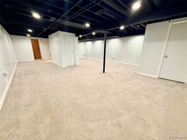 25992 Briar Towne Boulevard, Chesterfield, MI 48051