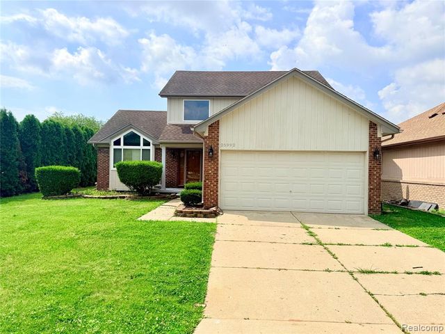 25992 Briar Towne Boulevard, Chesterfield, MI 48051