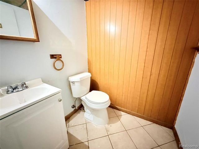 25992 Briar Towne Boulevard, Chesterfield, MI 48051