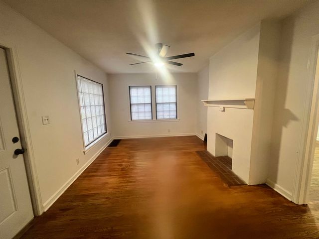 153 S McComas, Wichita, KS 67213