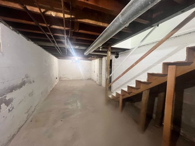 153 S McComas, Wichita, KS 67213